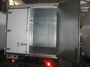 Какие утеплители используются в изотермических фургонах?
